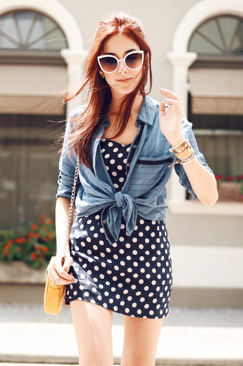 Navy Blazer with Polka Dots Outfit | FashionCoolture